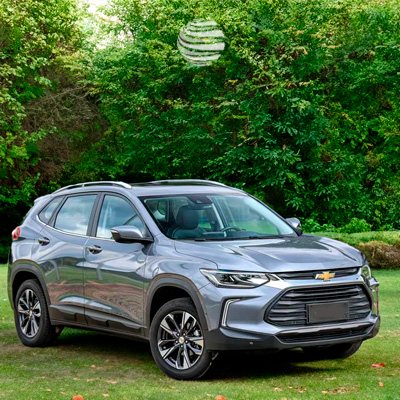 Tecnologia e desempenho em destaque no Chevrolet Tracker vs Corolla Cross. Chevrolet Tracker vs Corolla Cross